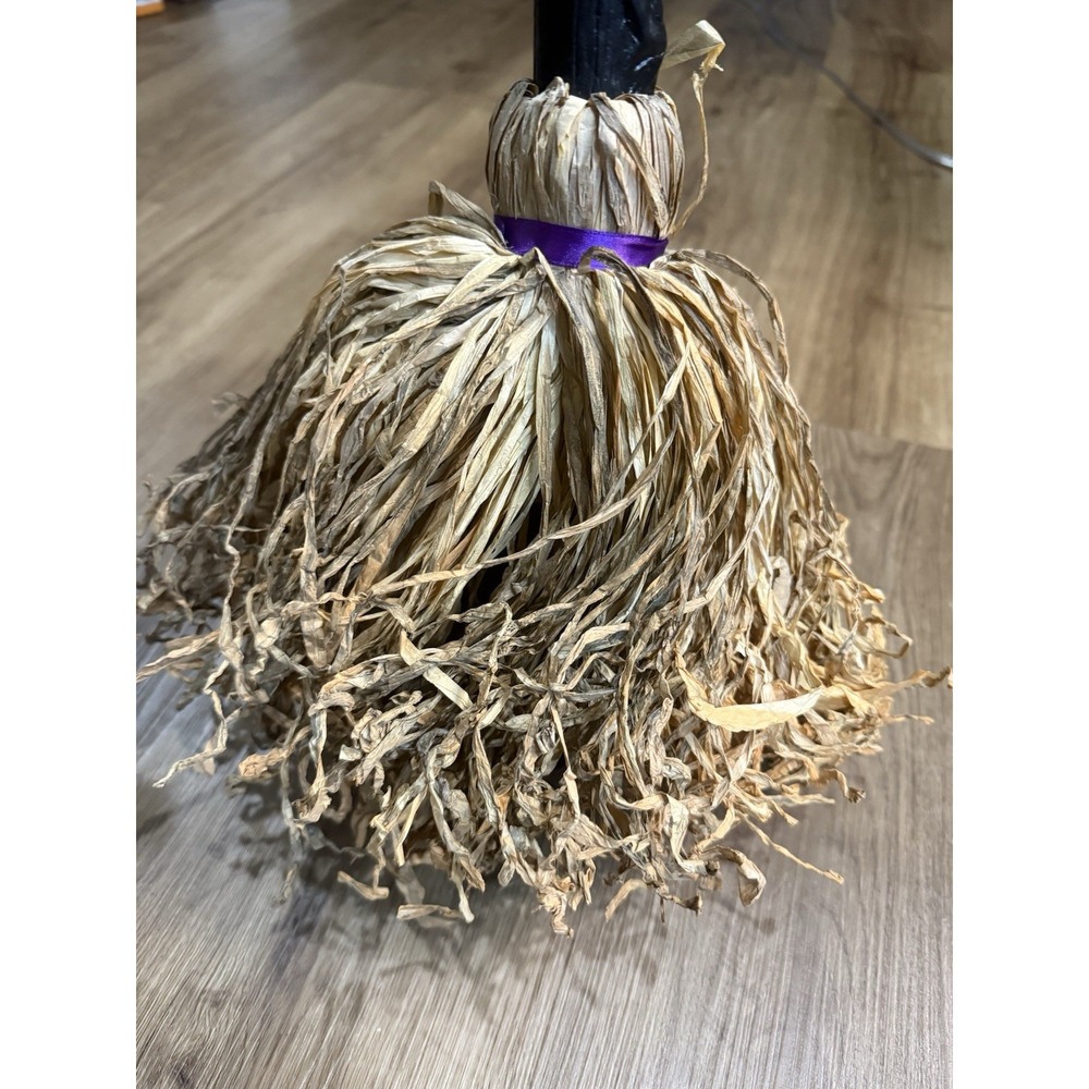 Halloween Musical Enchanted‎ Witches Broom 4 Foot Animated w/Eerie Music VIDEO - Picture 5 of 6